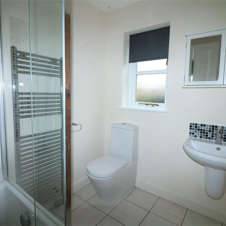 2 bedroom terraced house to rent - Photo 1