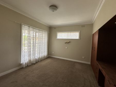 6 Bourchier Street, Shepparton VIC 3630 - Photo 3