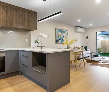 Stylish Home - Photo 4