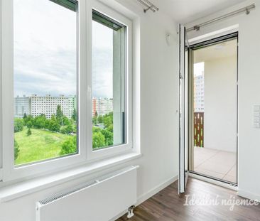 Pronájem bytu 2+kk 66 m2 - Photo 2