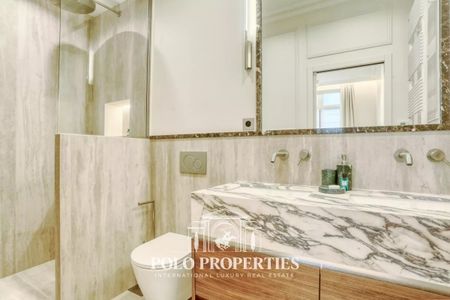 Appartement à louer à Paris 8Ème - Photo 4