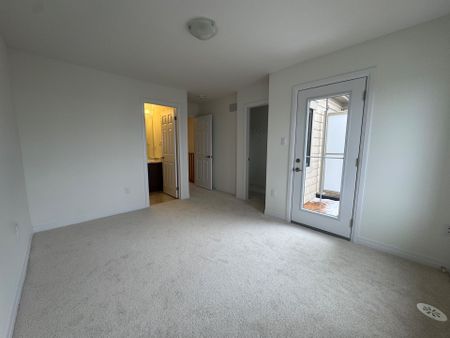 For Lease - 5 Lilac Lane, Thorold, Ontario - Photo 2