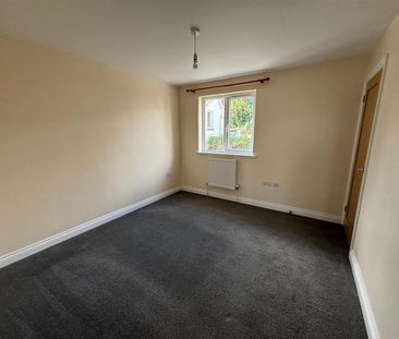 2 bedroom semi-detached house to rent - Photo 6