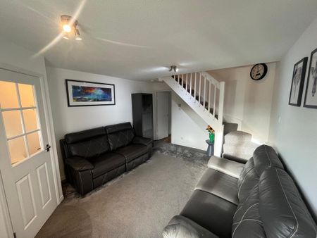 2 bedroom terraced house to rent - Photo 2