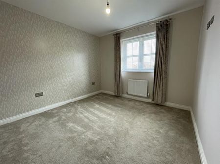 Cayton Drive, Thornaby, STOCKTON-ON-TEES - Photo 4