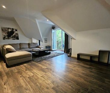2 bedroom penthouse to rent - Photo 4
