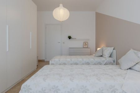 Via Cesare Cremonino, Padova, Veneto 35124 - Photo 5