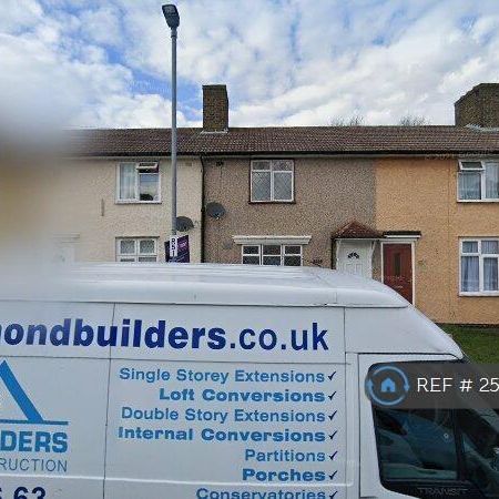 1 bedroom in a house share to rent - Photo 2