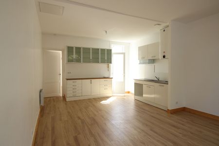 Location Appartement 2 pièces 43m² - Photo 3