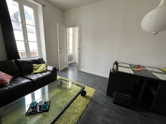 LOCATION MEUBLÉE A L'ANNEE ! - Photo 1