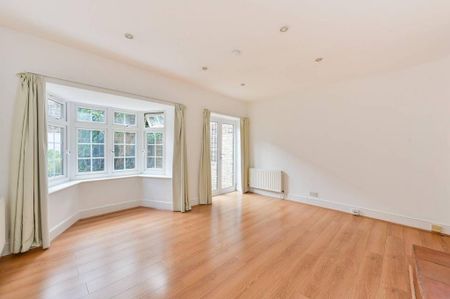 4 bedroom terraced house to rent - Photo 2