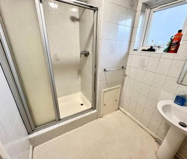 1 bedroom house of multiple occupation to rent - Photo 6