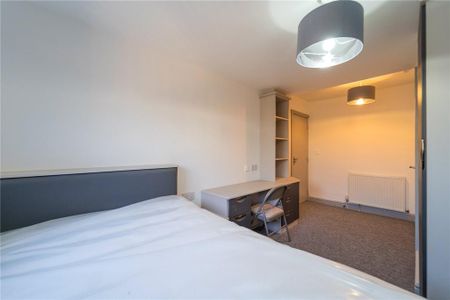 6 bedroom house to rent - Photo 3