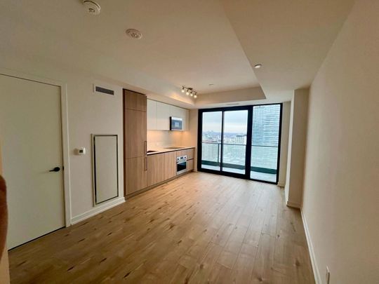 For Lease - 35 Parliament Street Unit# 2013, Toronto, Ontario - Photo 1