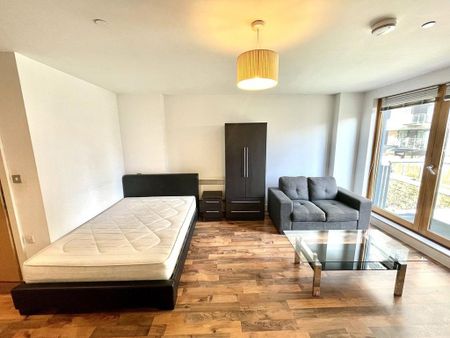 Studio to rent - Photo 5