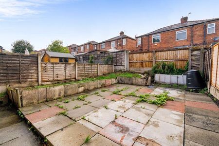 3 bedroom semi-detached house to rent - Photo 2