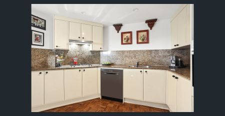 An exciting lifestyle awaits in this fantastic residence, experiencing inner-city bliss ... - Photo 4