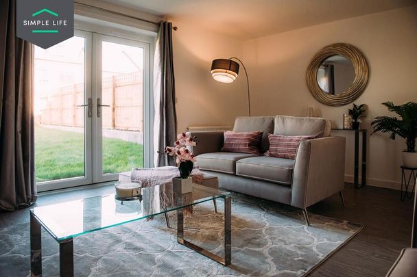 4 bedroom semi-detached house to rent - Photo 1