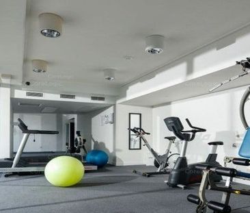 Modern Apartment in the heart of Townsville CBD - Photo 5