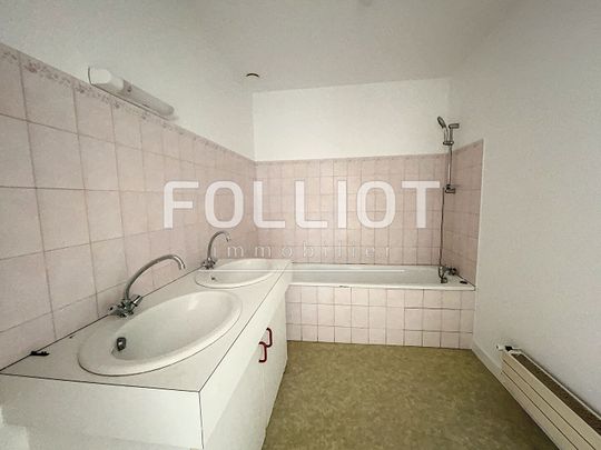 A LOUER : Appartement T4 à Fougères - Réf.2136CV - Photo 1