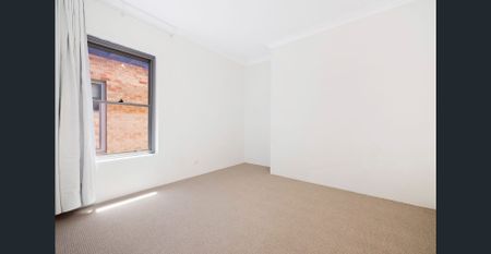 Bright Beachside Living - Photo 2