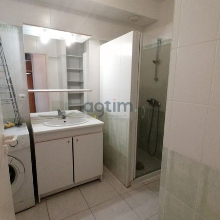 Location Appartement 1 pièce 34m² MONTAIGU VENDEE 85600 - Photo 3