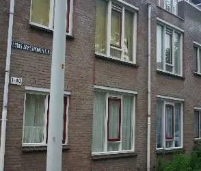 Appartement au rez-de-chaussée Louis Armstrongplein, La Haye - À louer - Photo 4