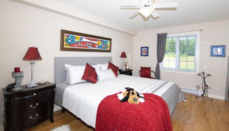 300 Reynolds Street - Photo 2