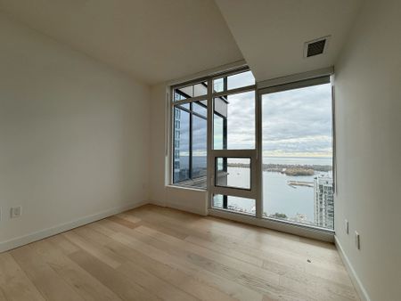 For Lease - 1 CONCORD CITYPLACE Way Unit# 6107, Toronto, Ontario - Photo 4