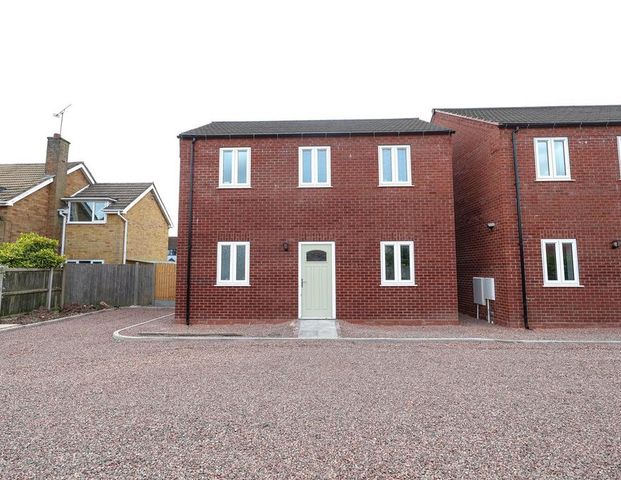 3 bedroom detached house to rent - Photo 1