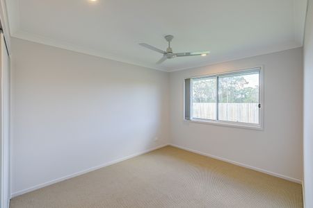 Brand New Family Home With Plenty Of Space! - Photo 5