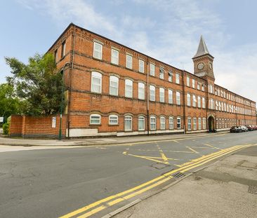 1 Bed Flat, Leen Court, NG7 - Photo 2