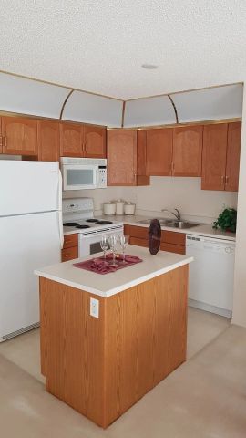 Heritage Park Towers — 2 Bedroom L - Photo 5