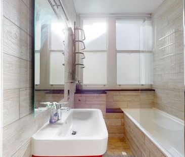 3 bedroom flat to rent - Photo 3