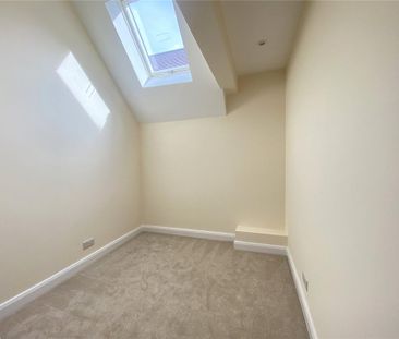 4 bedroom terraced house to rent - Photo 6
