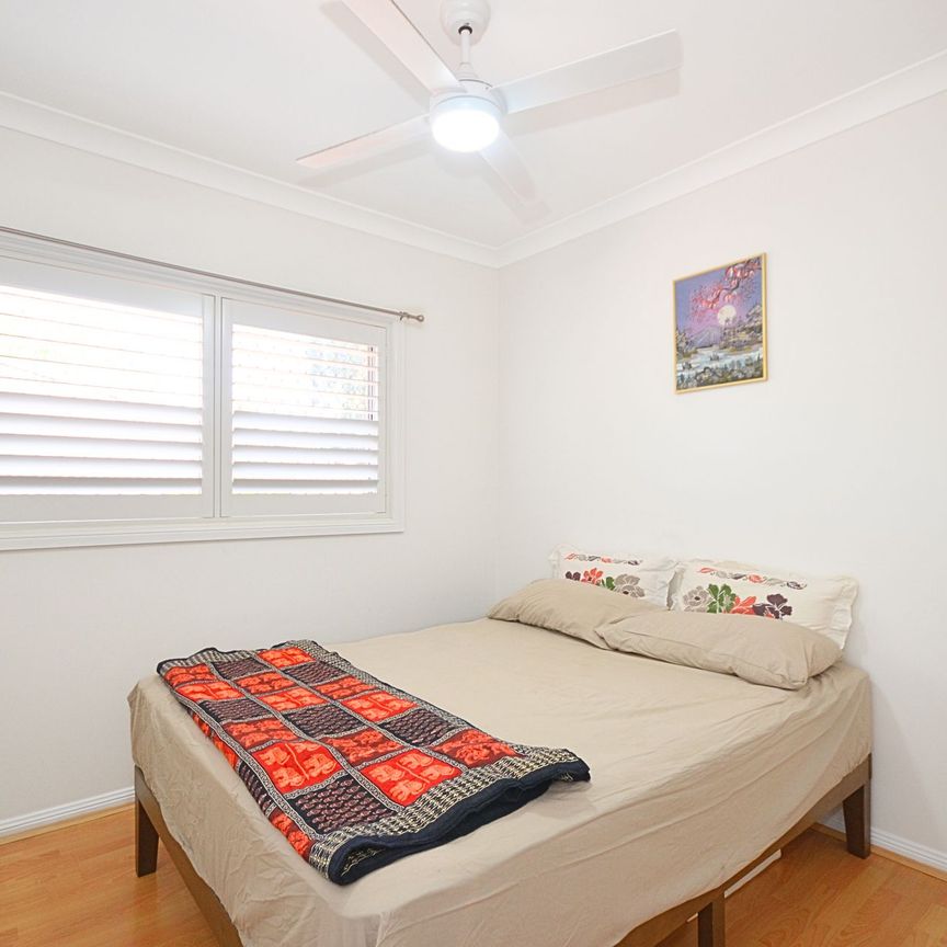 Beautifully Presented Single Level 3 Bedroom Duplex with Ducted Air Conditioning - Photo 1