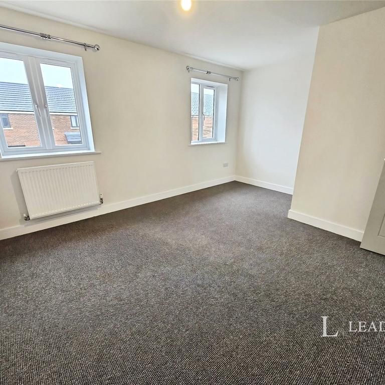 3 bedroom semi-detached house to rent - Photo 1