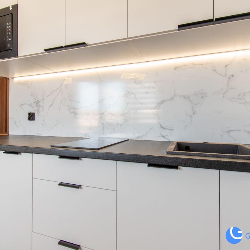 Studio 24m2 *Okulickiego Bieńczyce* 2450 PLN ALL - Photo 1