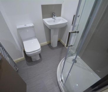 Studio to rent - Photo 6