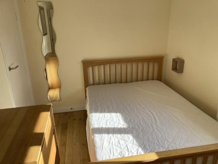 3 bedroom flat to rent - Photo 5