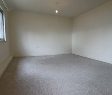 4 bedroom detached house to rent - Photo 6