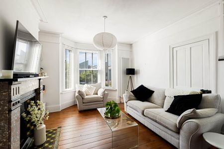 3 bedroom terraced house to rent - Photo 5