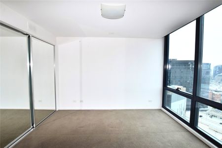 2810/241 City Road - Photo 3