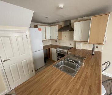 2 bedroom terraced house to rent - Photo 6
