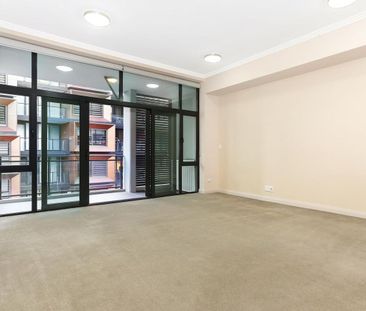 Modern One Bedroom Apartment With Aircon - Photo 4