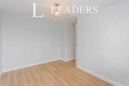 1 bedroom apartment to rent Sussex Court, Ashenground Road, Haywards Heath, RH16 - Photo 3