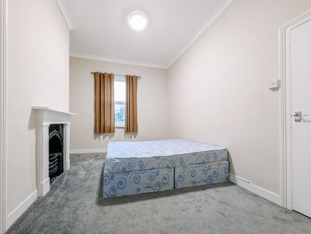 2 Bed Flat, The Grove, RG1 - Photo 5