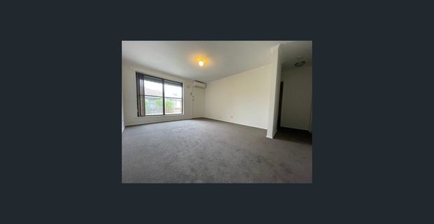 TWO BEDROOM UNIT IN CENTRAL MORDIALLOC - Photo 1