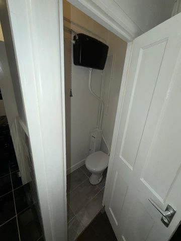 Studio Flat, Aylesford House, SE1 - Photo 4