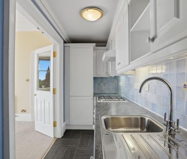 2 bedroom flat to rent - Photo 3